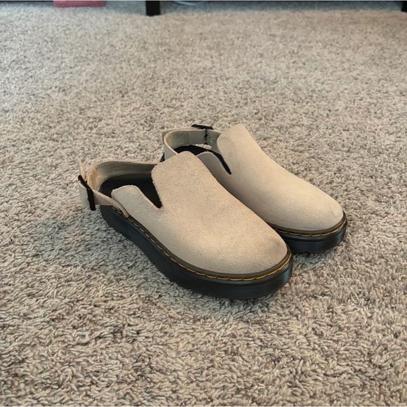 Dr. Martens - Carlson Clog in Ivory - Picture 2 of 6